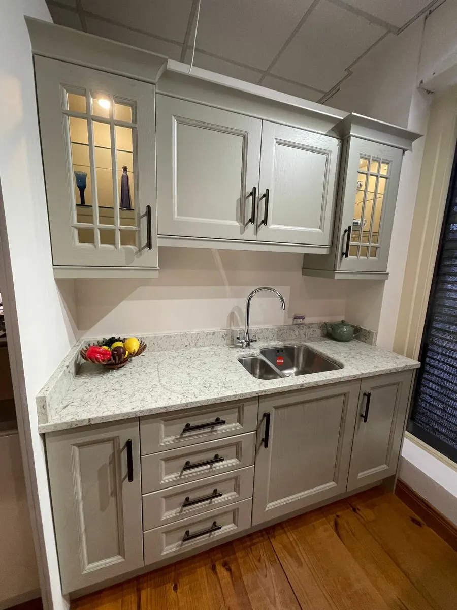 Winterwood Kitchen Ex Display