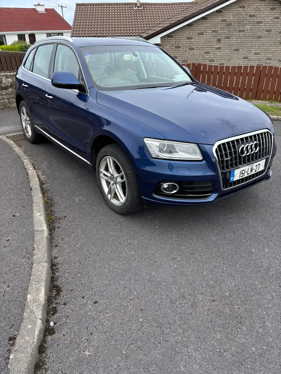 Blue Audi Q5 - Image 2
