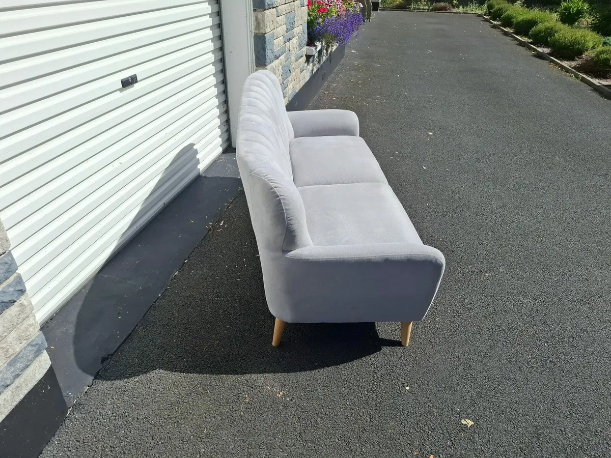 Couch - 2 seater sofa - Image 3