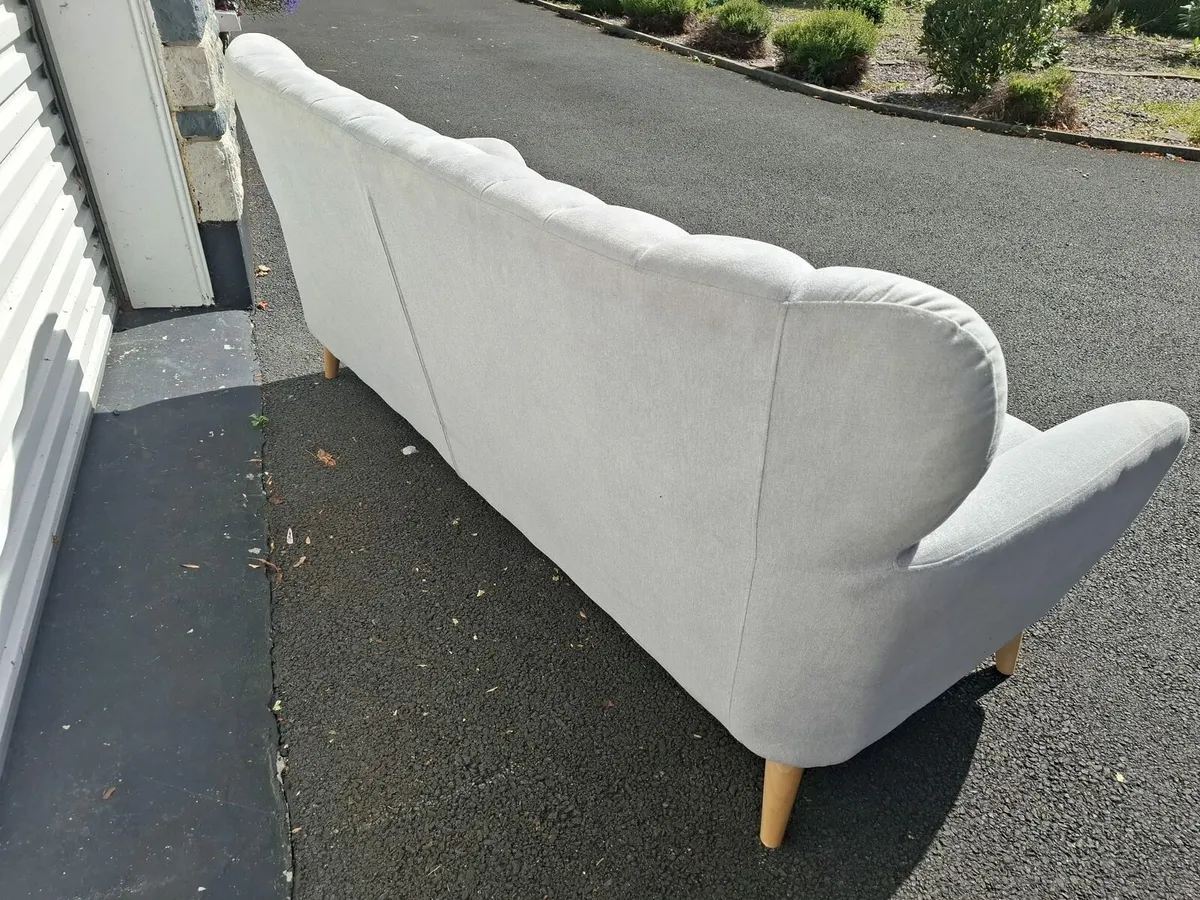 Couch - 2 seater sofa - Image 4