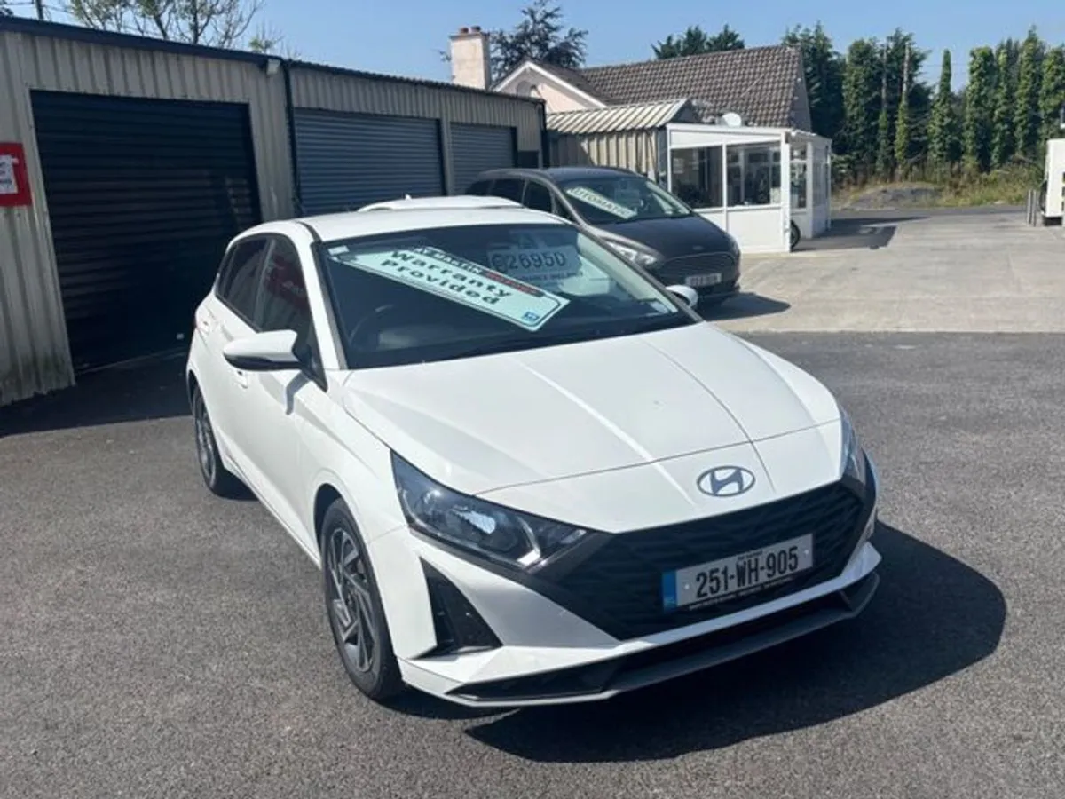 Hyundai i20 Deluxe Plus - Image 1