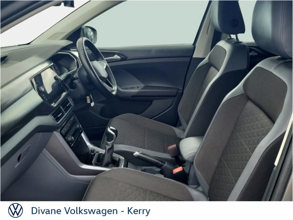 Volkswagen T-Cross Style 1.0 Petrol 110 BHP - Image 4