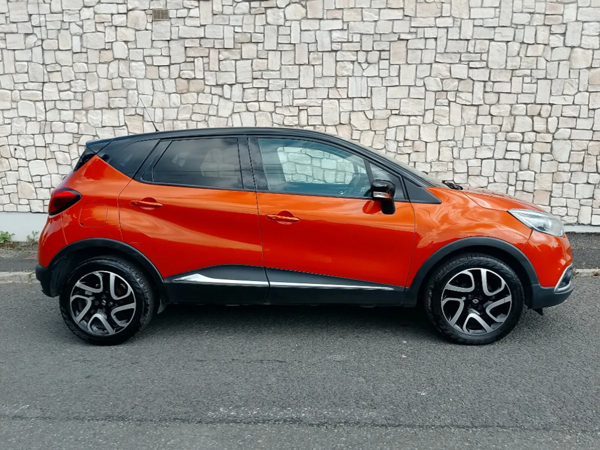 Renault Captur 0.9 TCE Dynamique S NAV 90BHP - Image 2