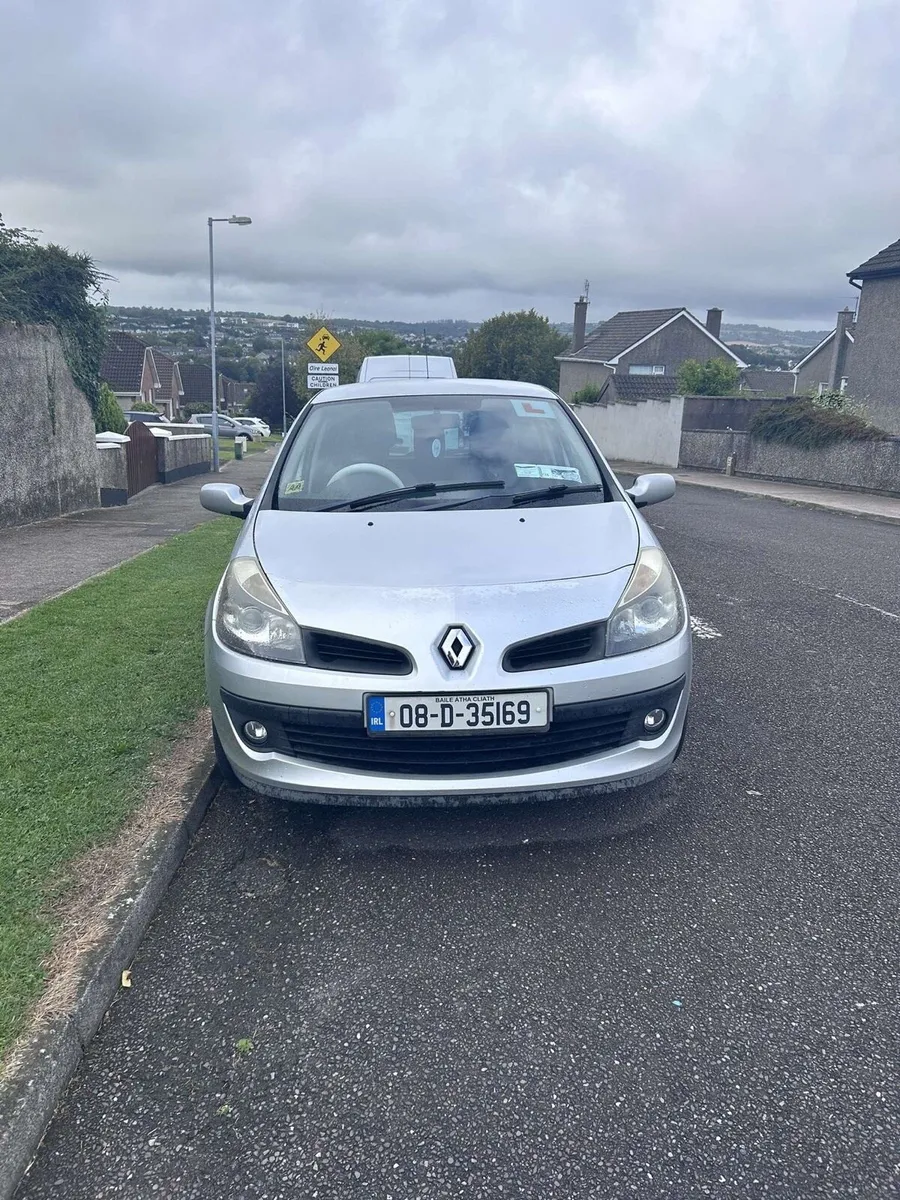 Renault Clio - Image 1