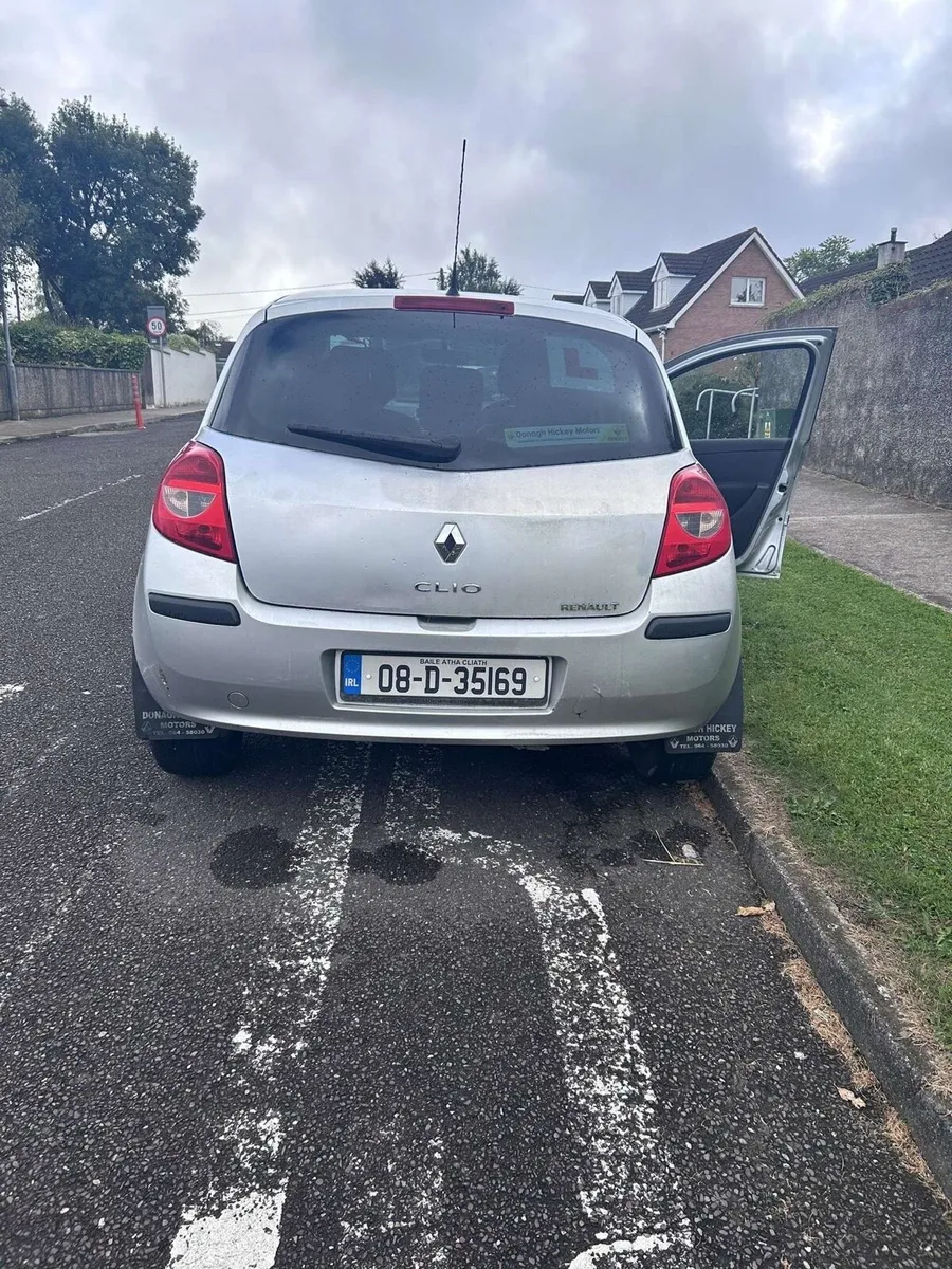Renault Clio - Image 2