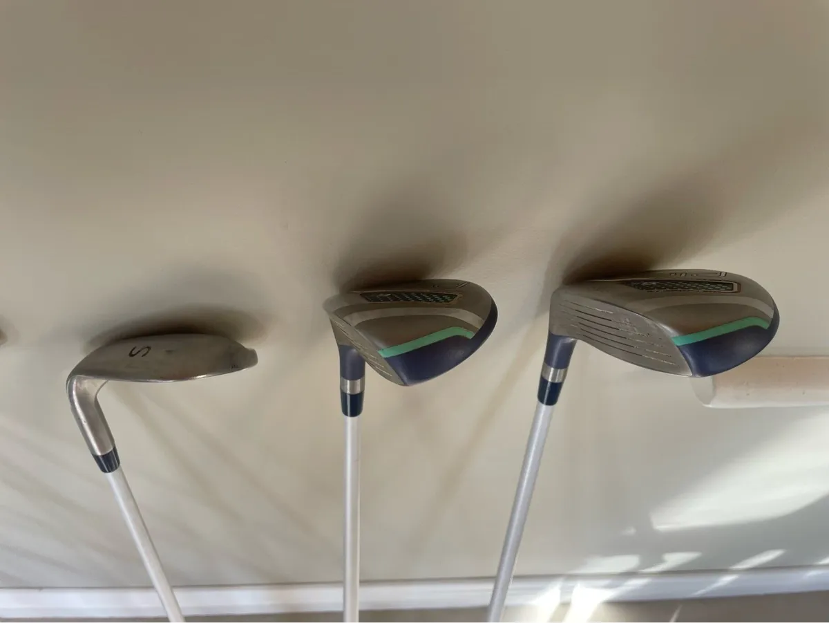 Ladies set of Ping GLE Golf Club Irons - Image 3