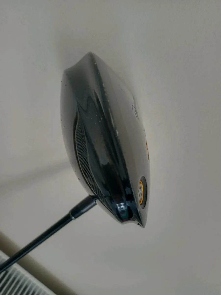 Taylormade golf driver. Right handed club. - Image 3
