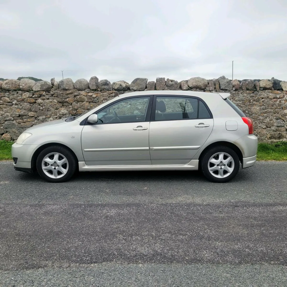 Toyota corolla 1.4cc petrol - Image 3