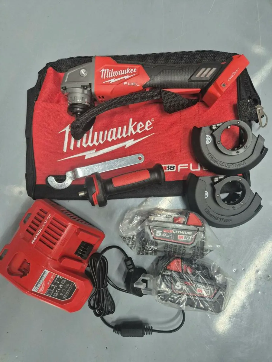 Milwaukee M18 Fuel 125mm OneKey Angle Grinder Kit - Image 1