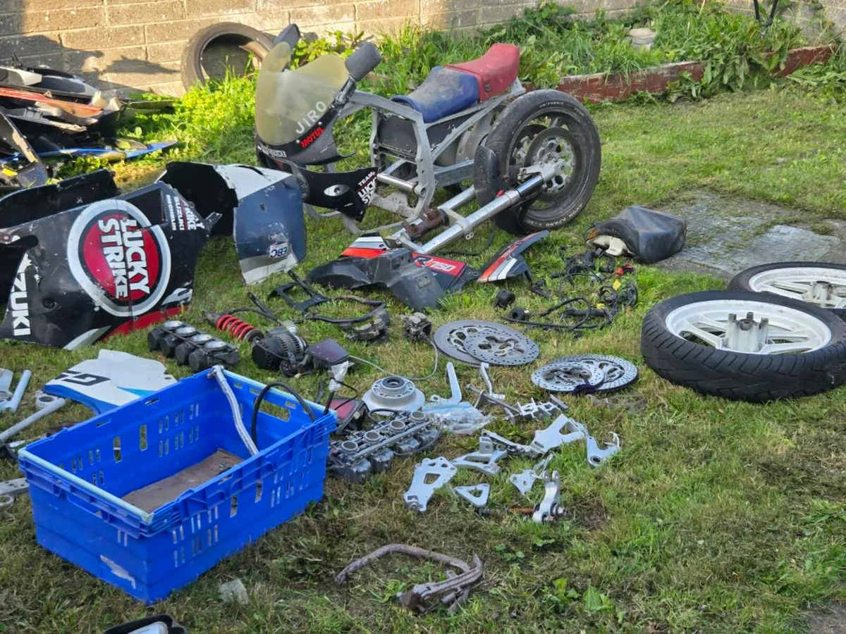 GSXR 750 Hypersport job lot / project - Image 1