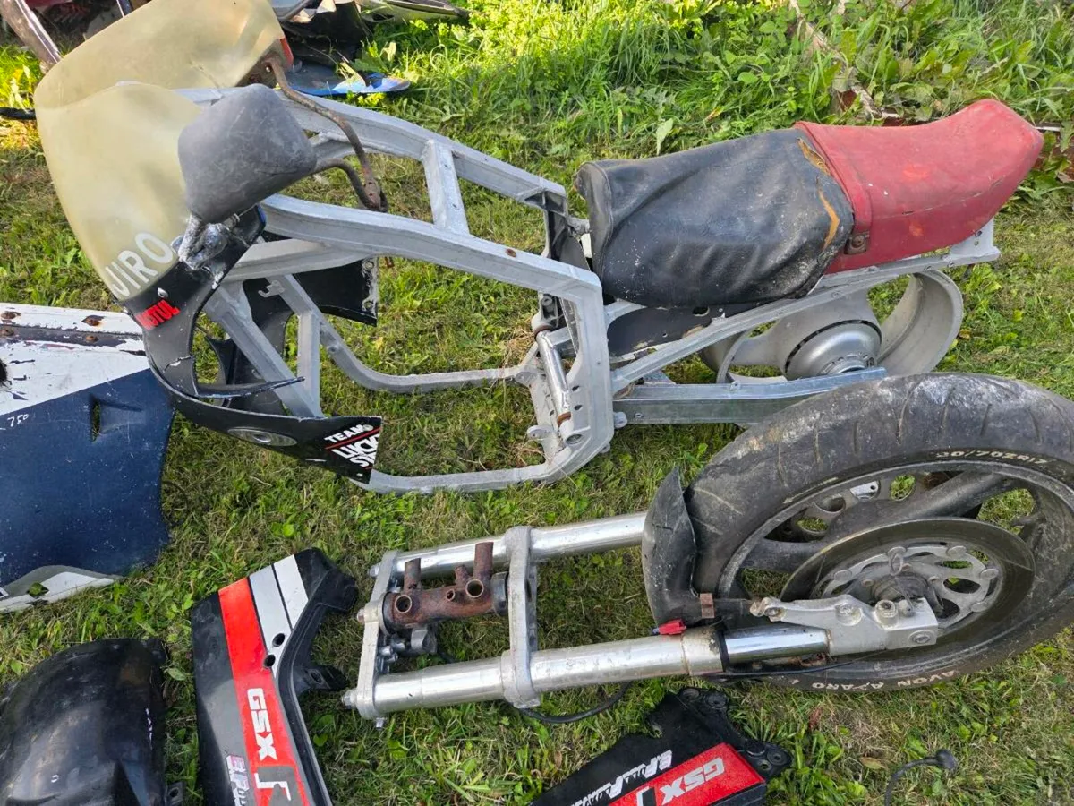 GSXR 750 Hypersport job lot / project - Image 2