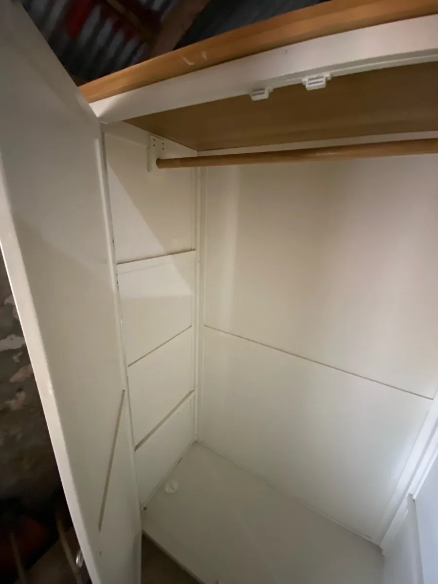 Wardrobe - Image 4