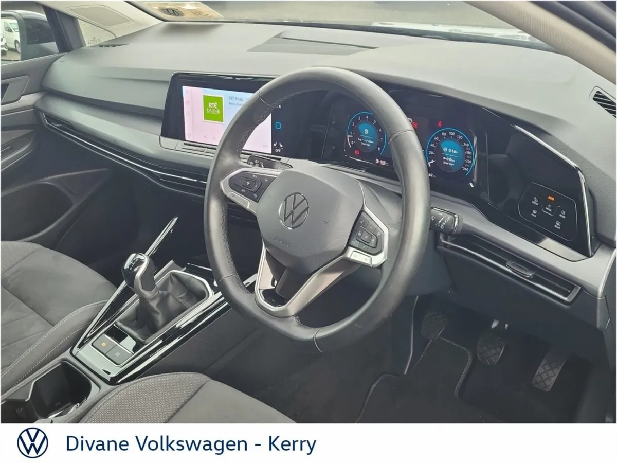Volkswagen Golf Style 1.5 TSI Petrol 130HP - Image 4