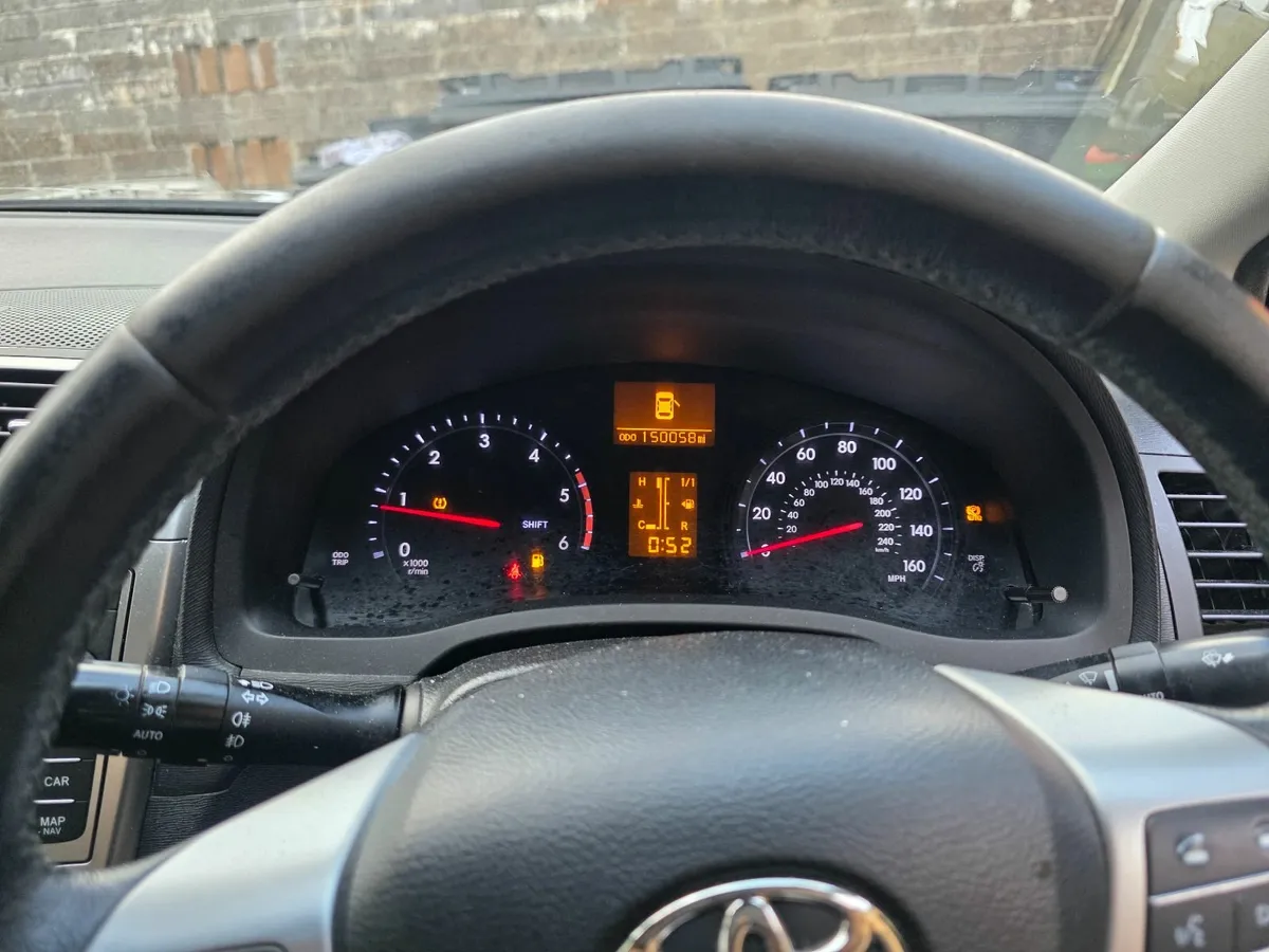 2014 Toyota avensis 2.0 did - Image 4