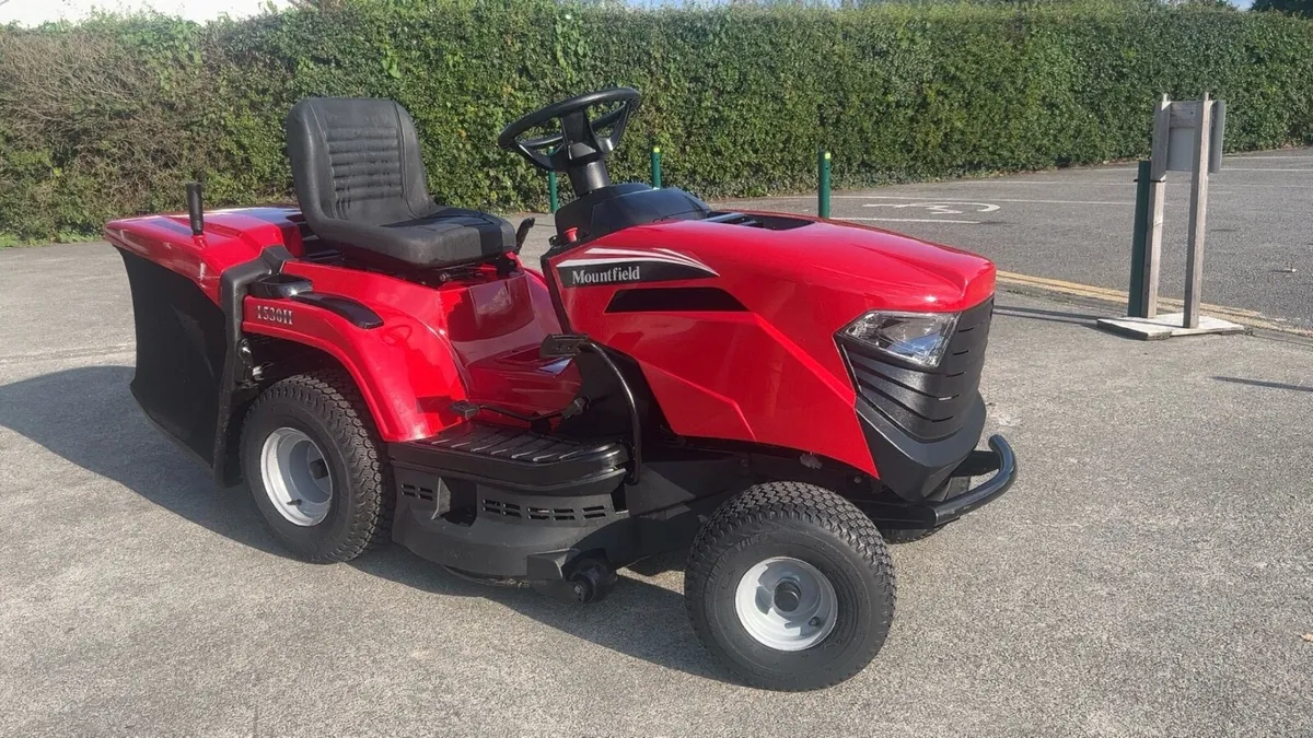 Mountfield 1530H Ride on Tractor Mower - Image 4