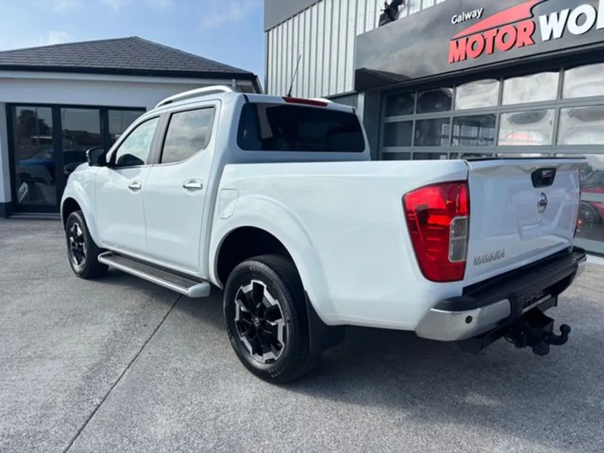 Nissan Navara DCI Tekna SHR DCB - Image 2