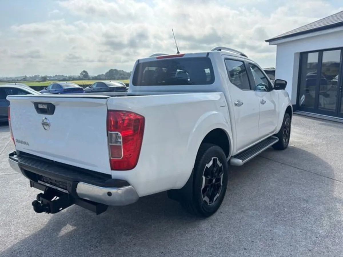 Nissan Navara DCI Tekna SHR DCB - Image 4