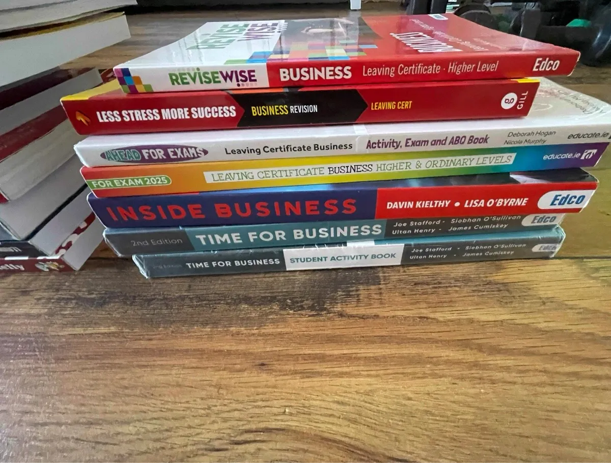 Leaving Cert and Junior Cycle books - Image 1