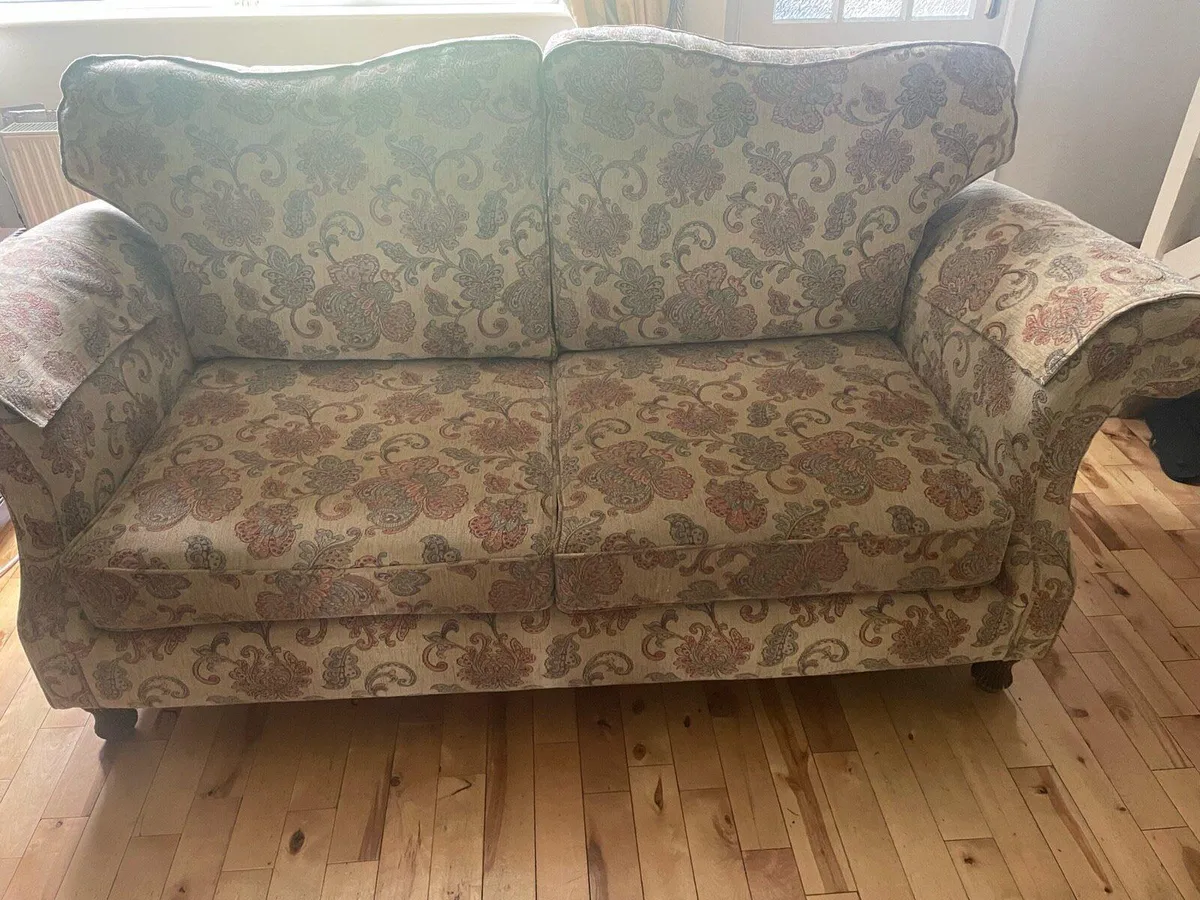 3 piece Suite of Furniture - Image 1