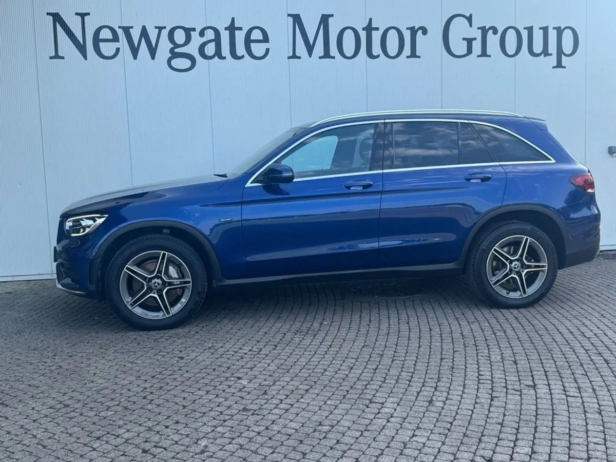 Mercedes-Benz GLC-Class GLC 300 DE 4matic AMG Line - Image 4
