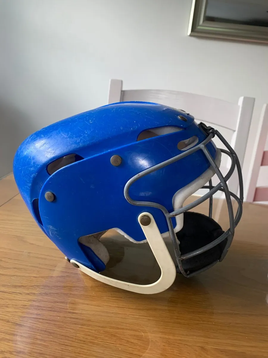 Oldstyle 00s Mycro Hurling Helmet - Image 4