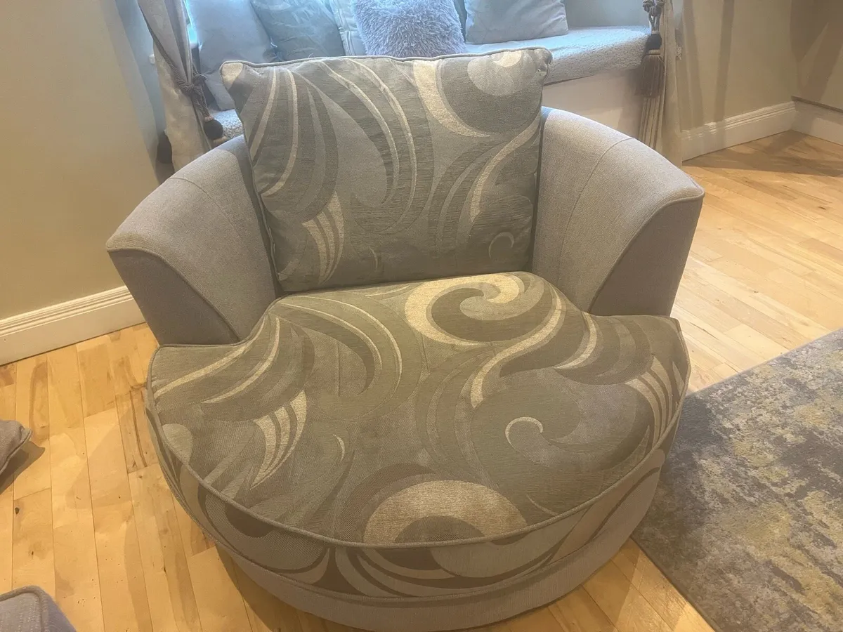 Round sofa - Image 2