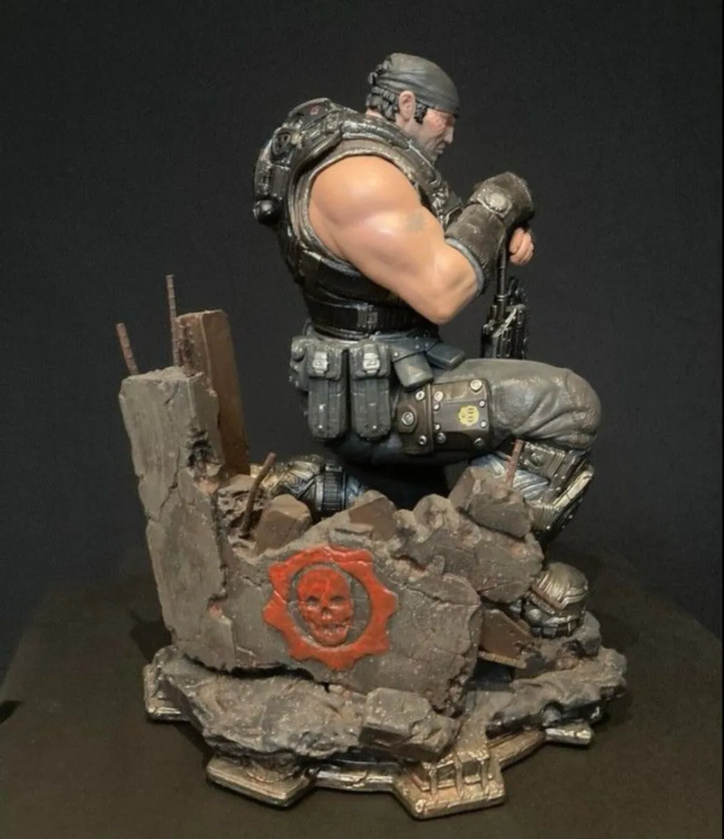 XBOX 360 -GEARS OF WAR STATUE - Image 2