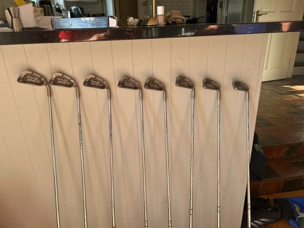 golf iron set - Image 1