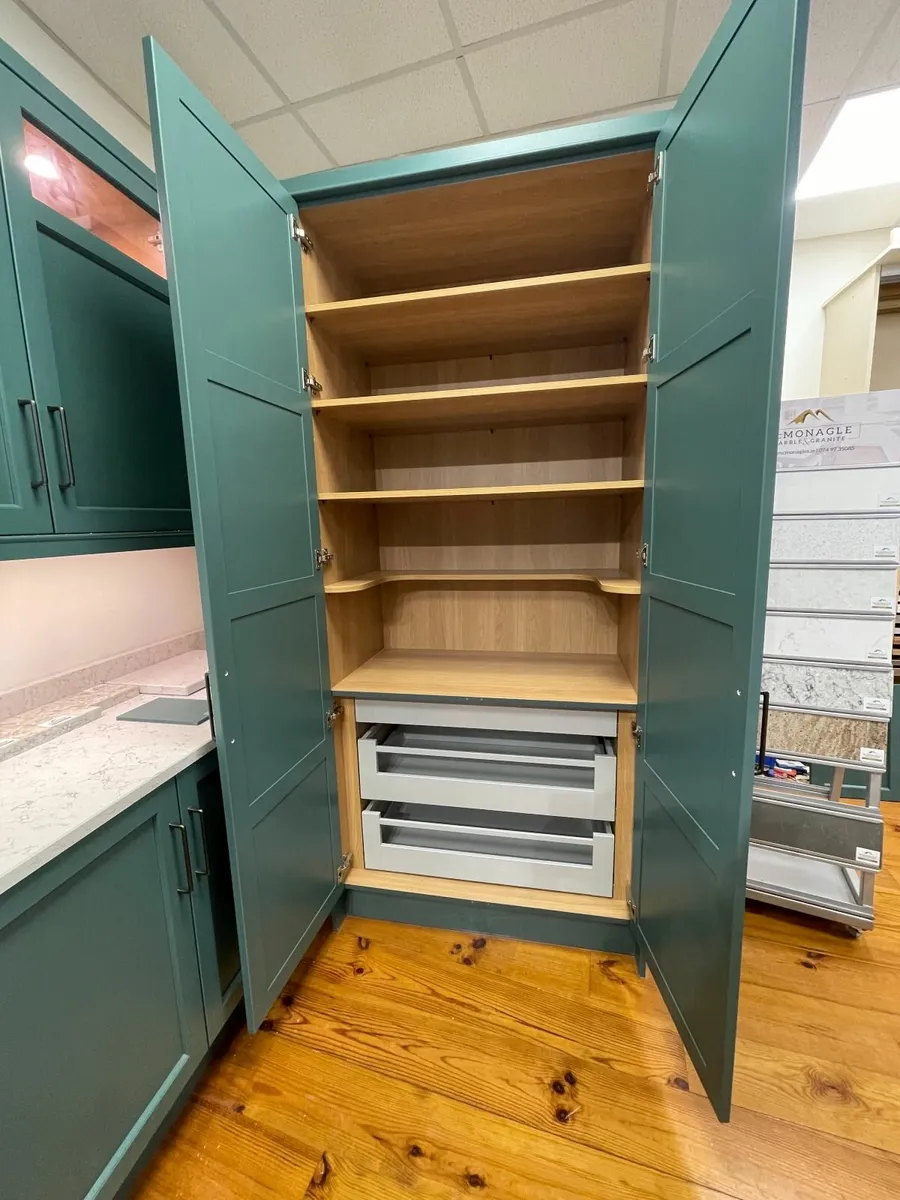 Winterwood Kitchen Ex Display - Image 3