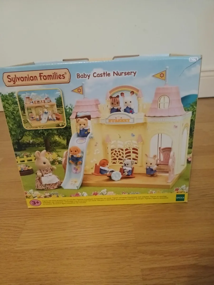 Sylvanian family bundle - Image 2