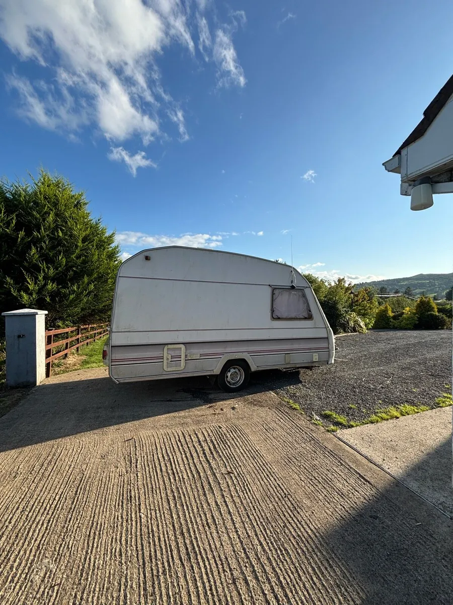 Sprite Alpine Caravan - Image 4
