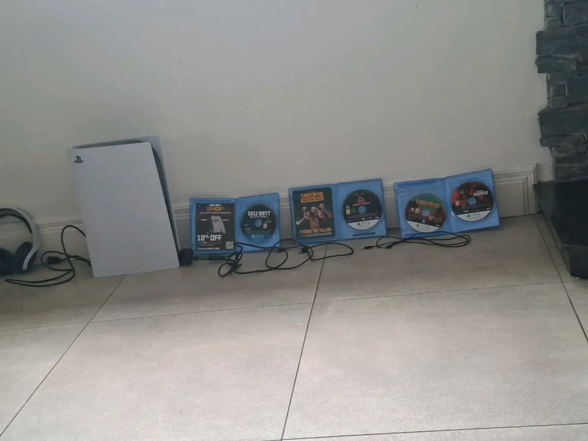 PS5 disc - Image 1