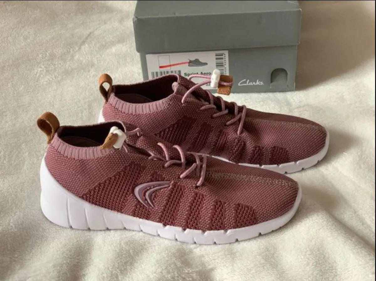 Clark’s shoes, size 1.5F - Image 1
