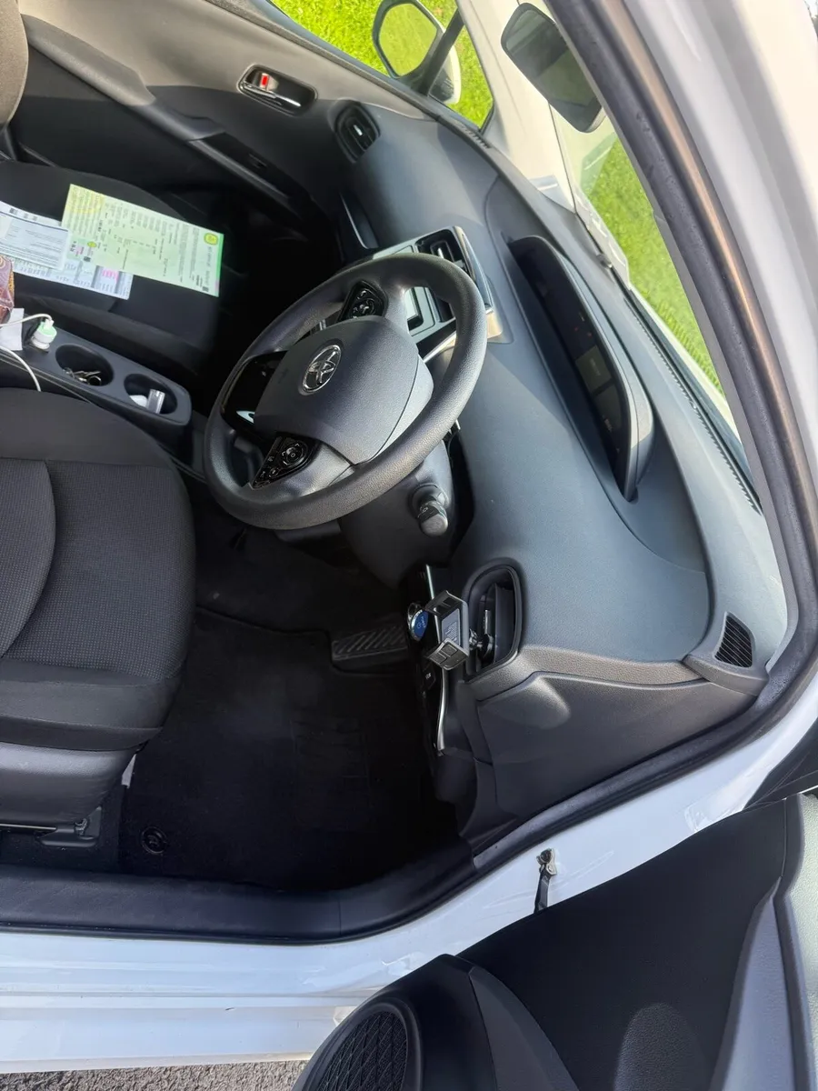 Toyota Prius 2020 low mileage - Image 2