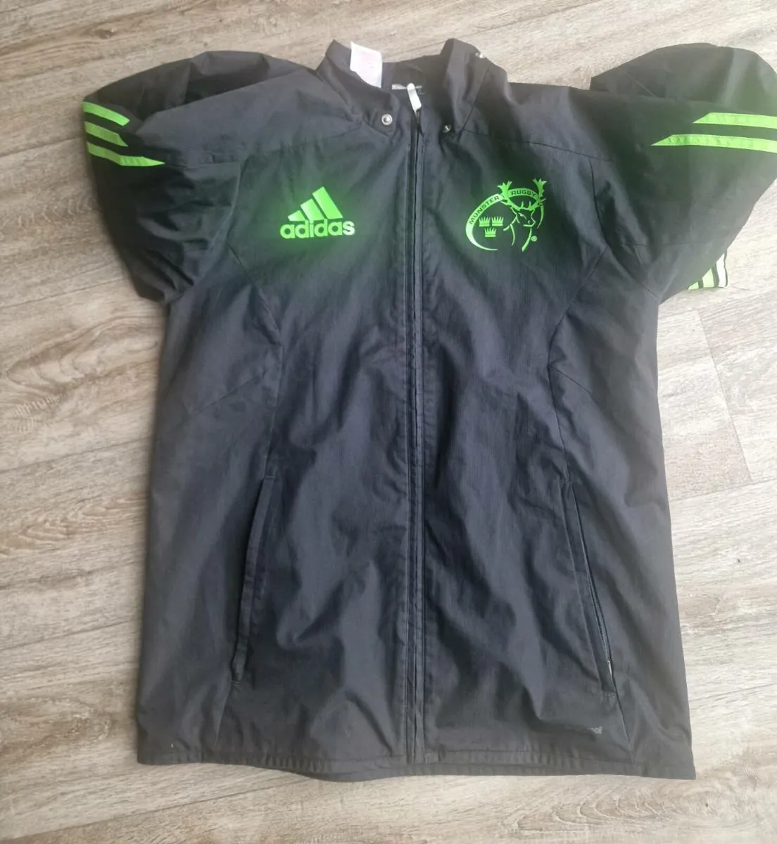 Selection of children's rugby jerseys - Image 4