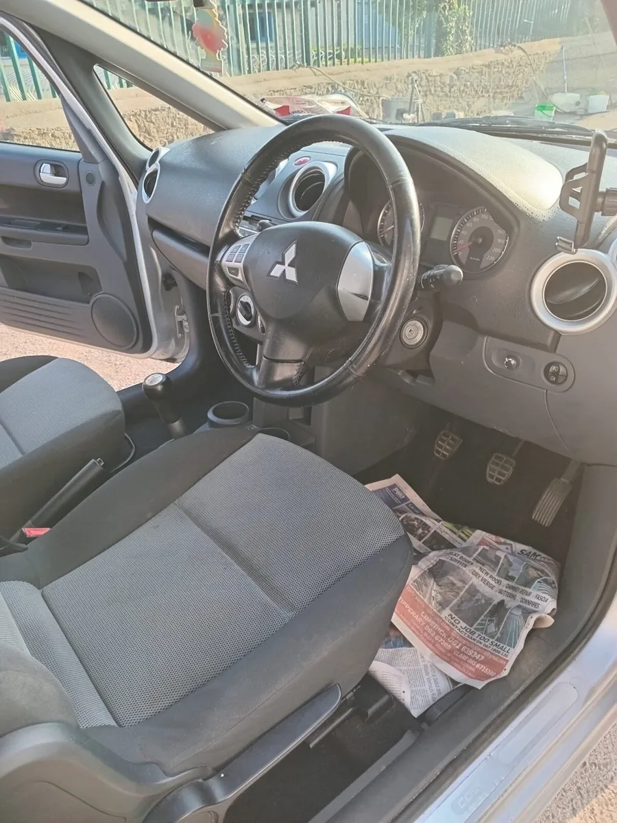 Mitsubishi colt 2009 - Image 4