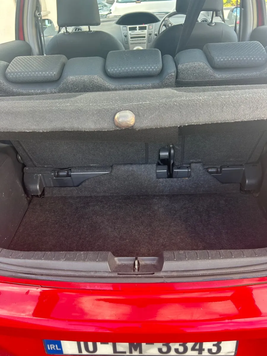 Toyota Yaris 2010 - Image 3