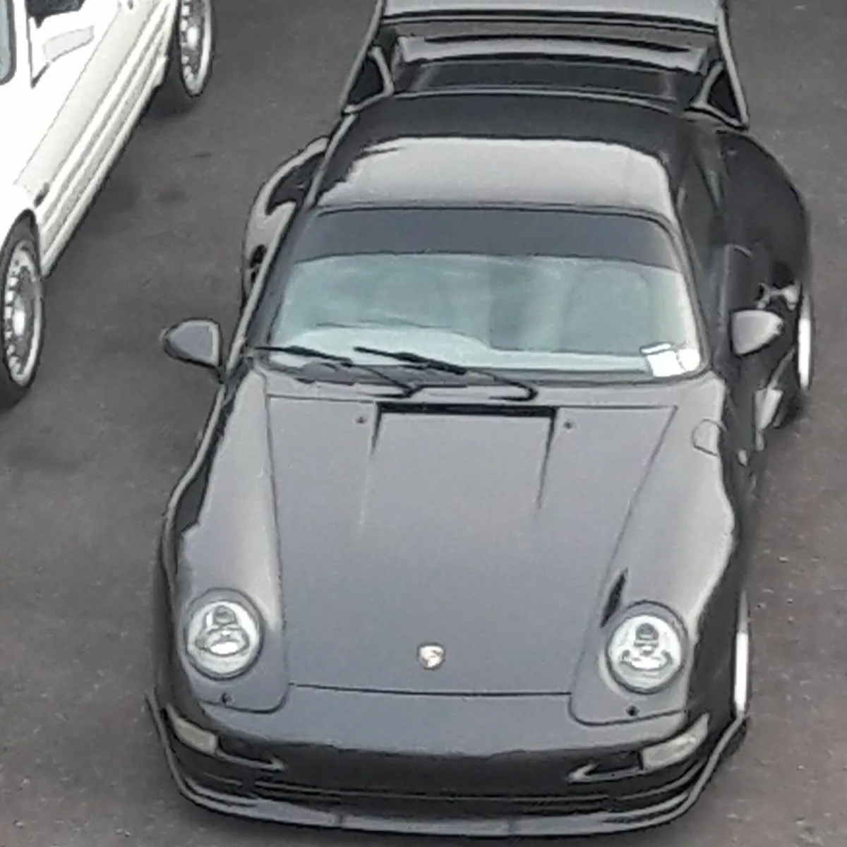 Porsche - Image 2