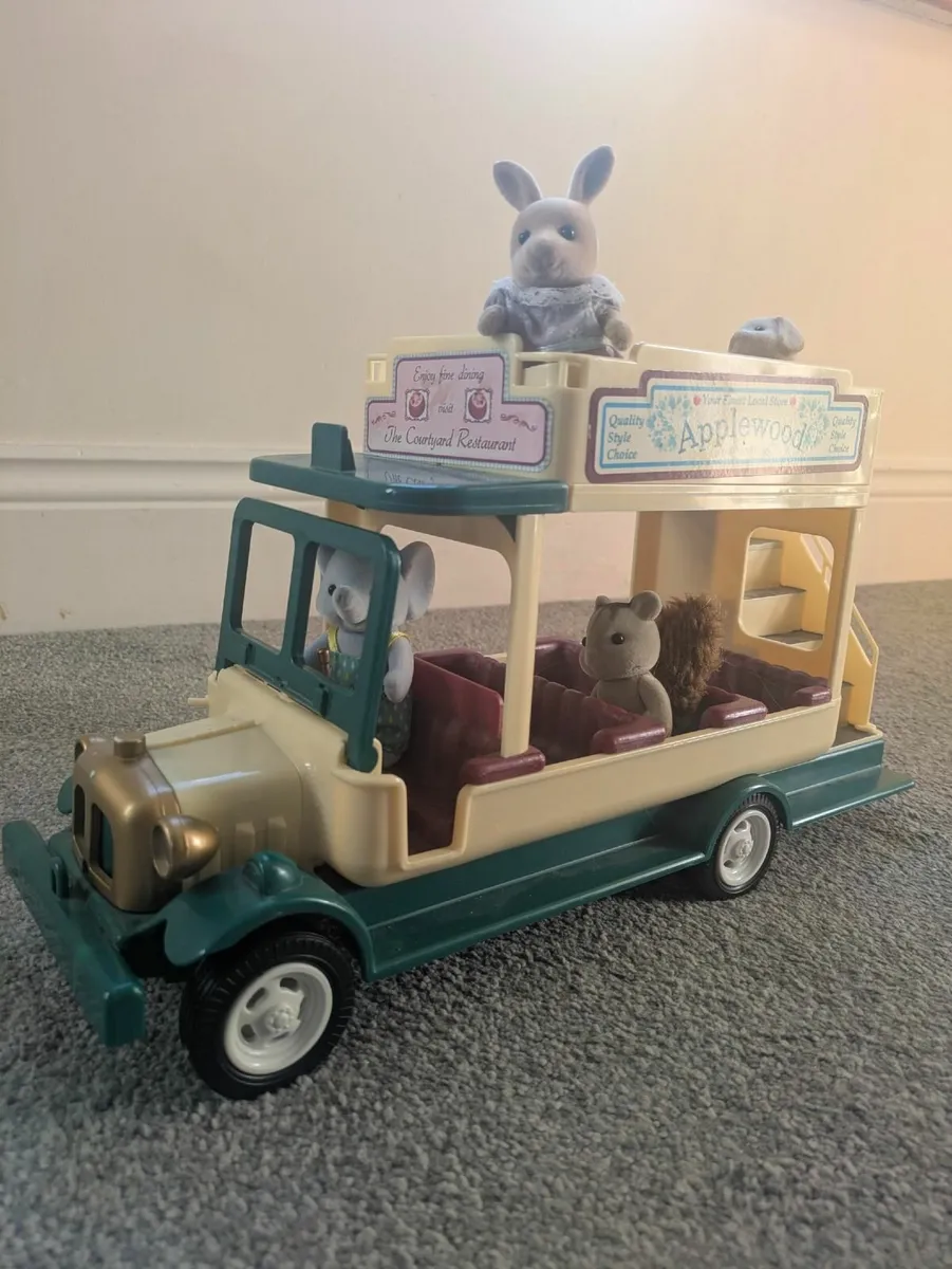 Sylvanian family bundle - Image 3