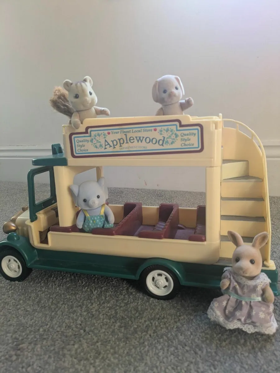 Sylvanian family bundle - Image 4