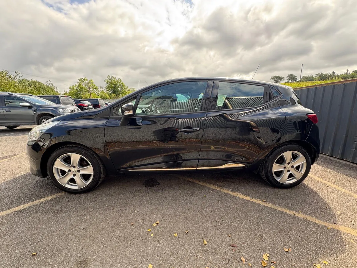 Renault Clio 2014 - Image 2