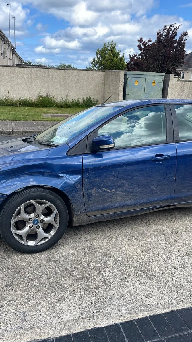 Ford Focus - Image 2
