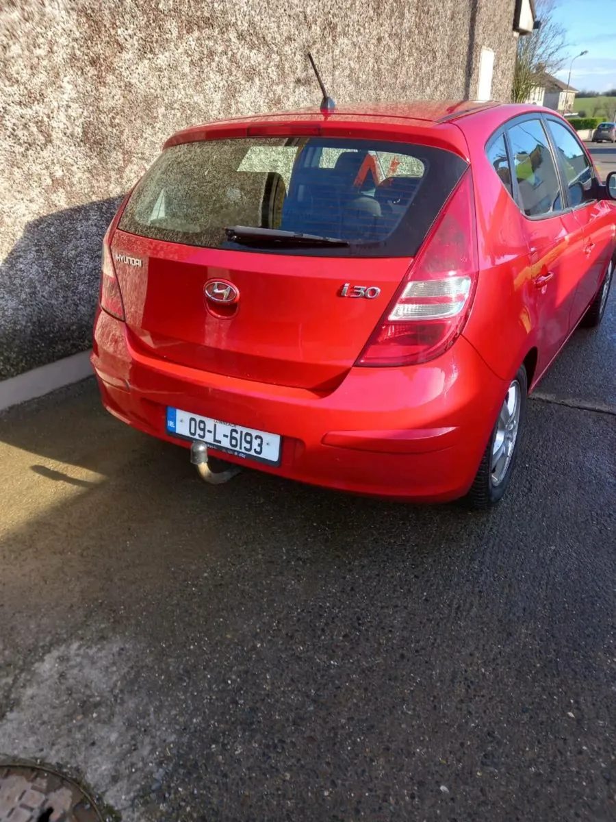 Car - Image 3