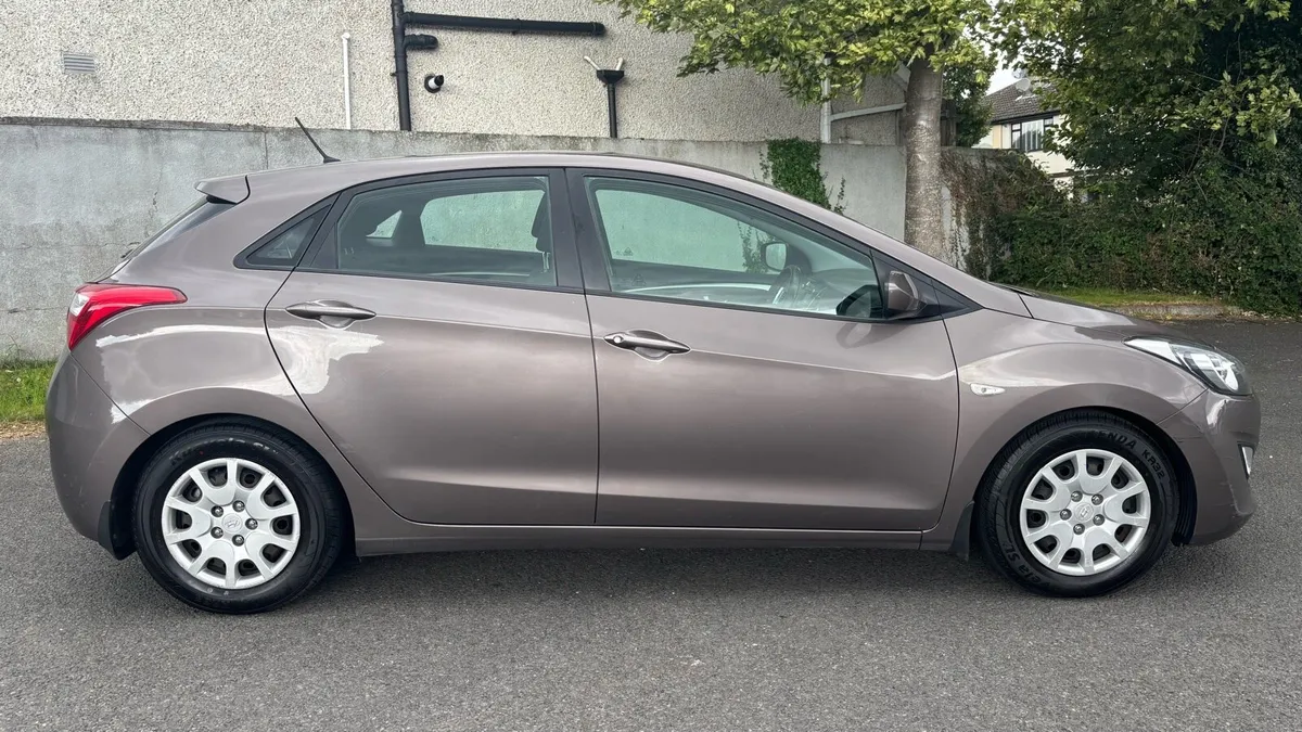 2012 Hyundai i30 1.4D Classic**NCT 10/25** - Image 2