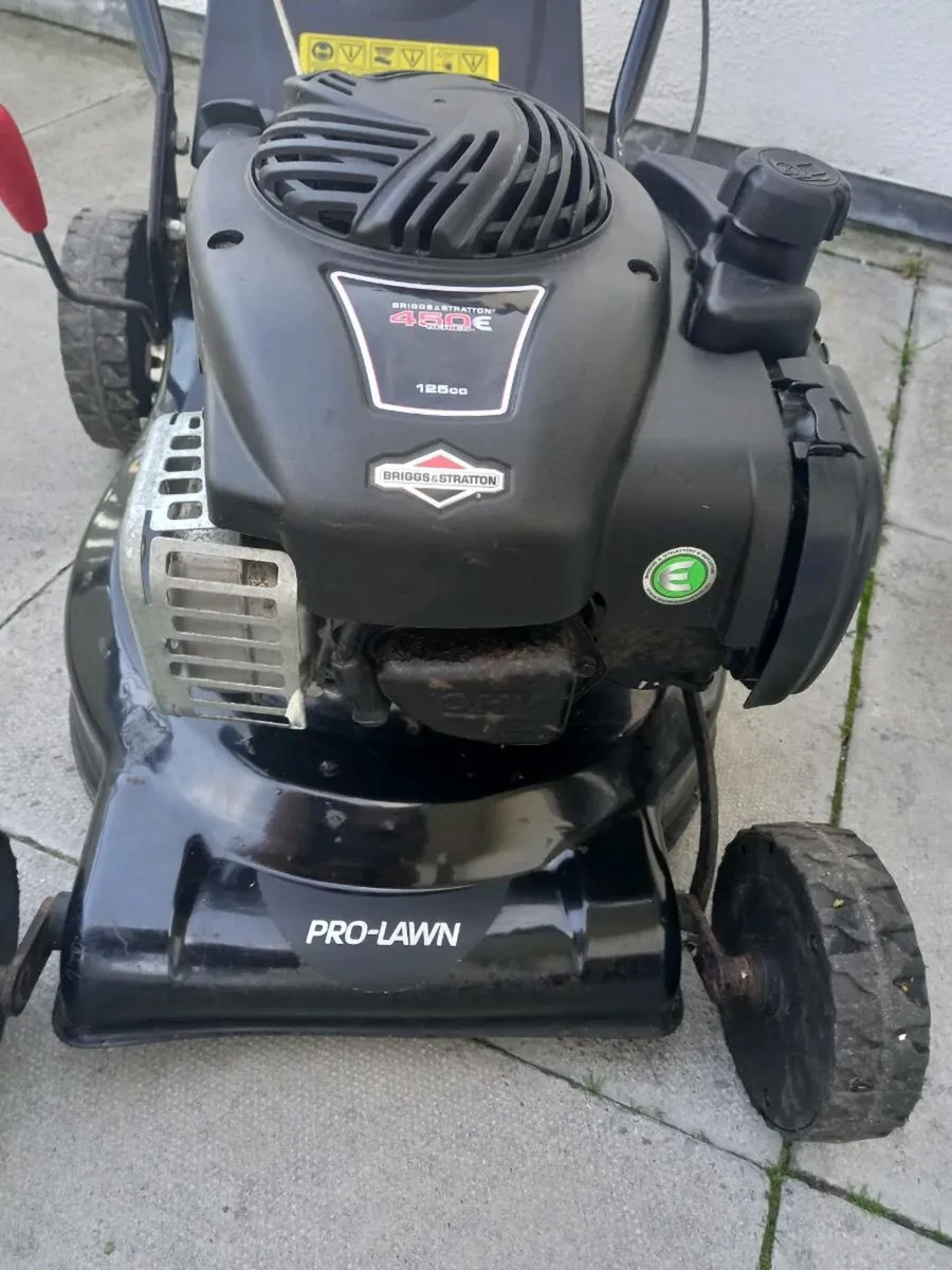 Briggs&Stratton ProLawn Mower - Image 2