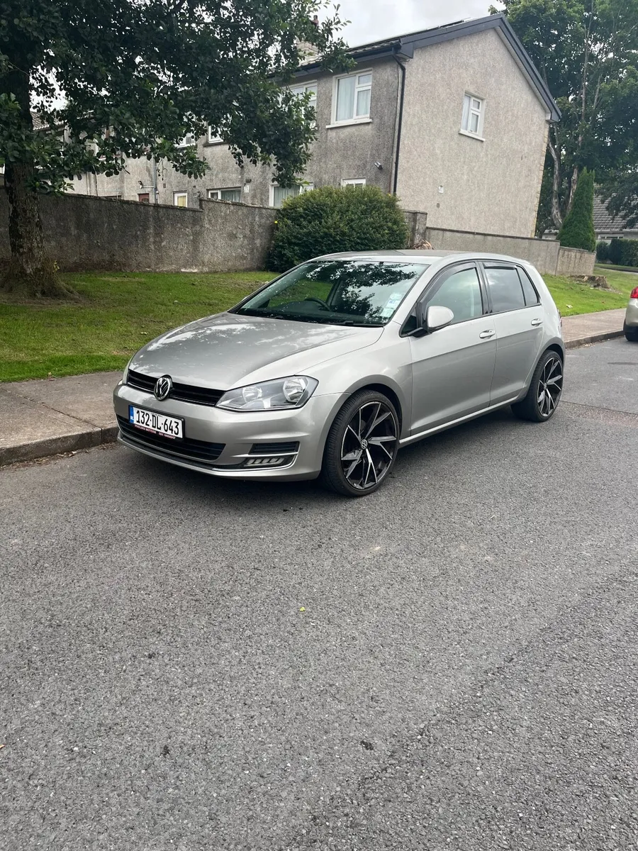 Volkswagen Golf 2013 - Image 1