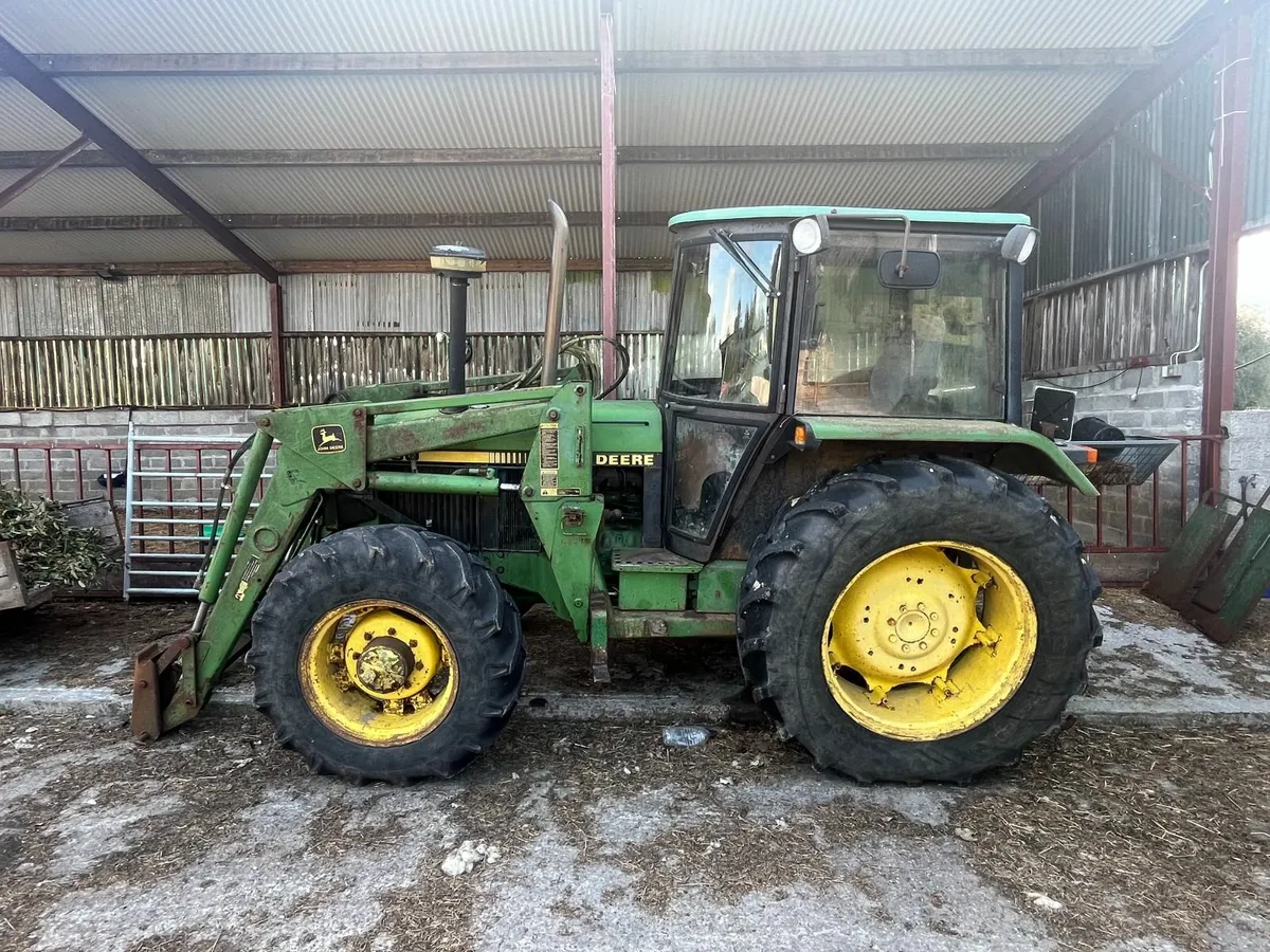1989 John Deere 2650 - Image 1
