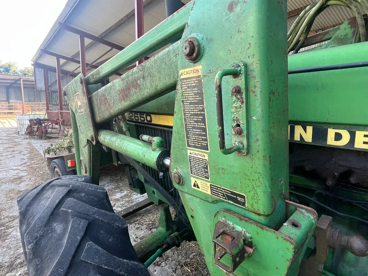 1989 John Deere 2650 - Image 4