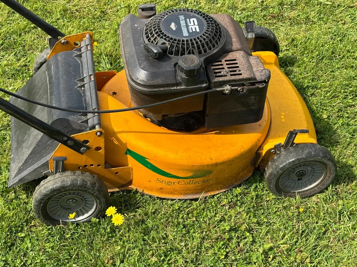 STIGA Lawn Mower - Petrol - Image 3