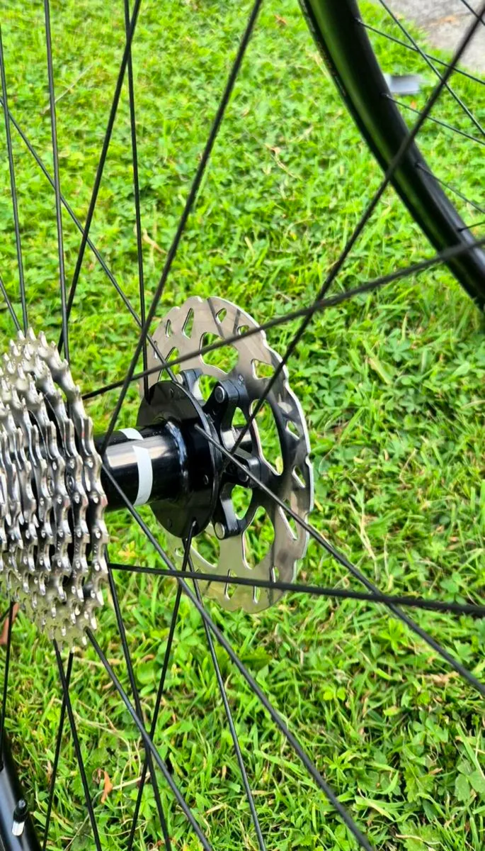 Giant SLR 2 42mm carbon wheelset - Image 3